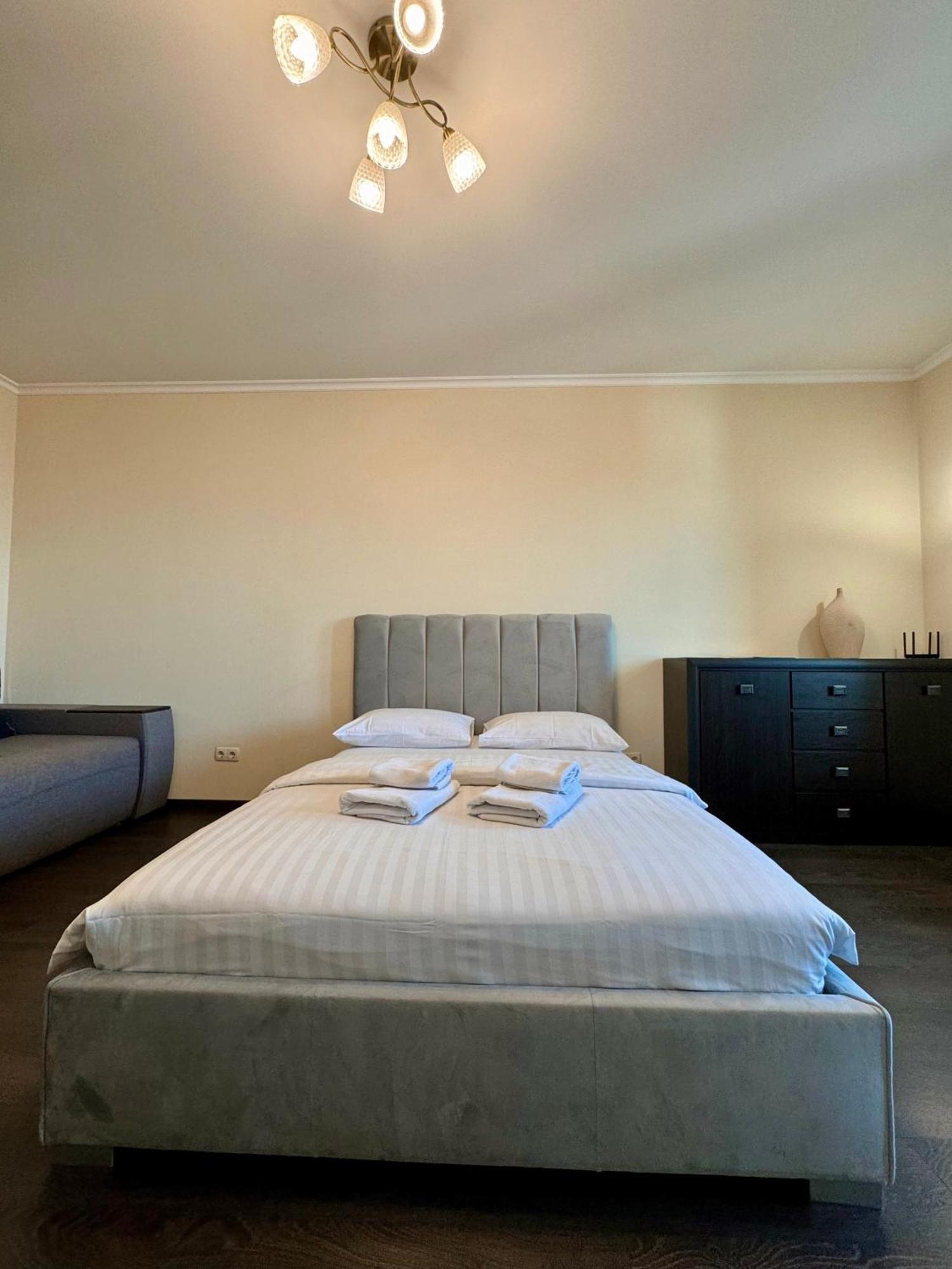 Apartpoltava Світлі Просторі Апартаменти 80М2 , 2-Окремі Кімнати, Новобудова Центр Чек Банківський Exterior foto