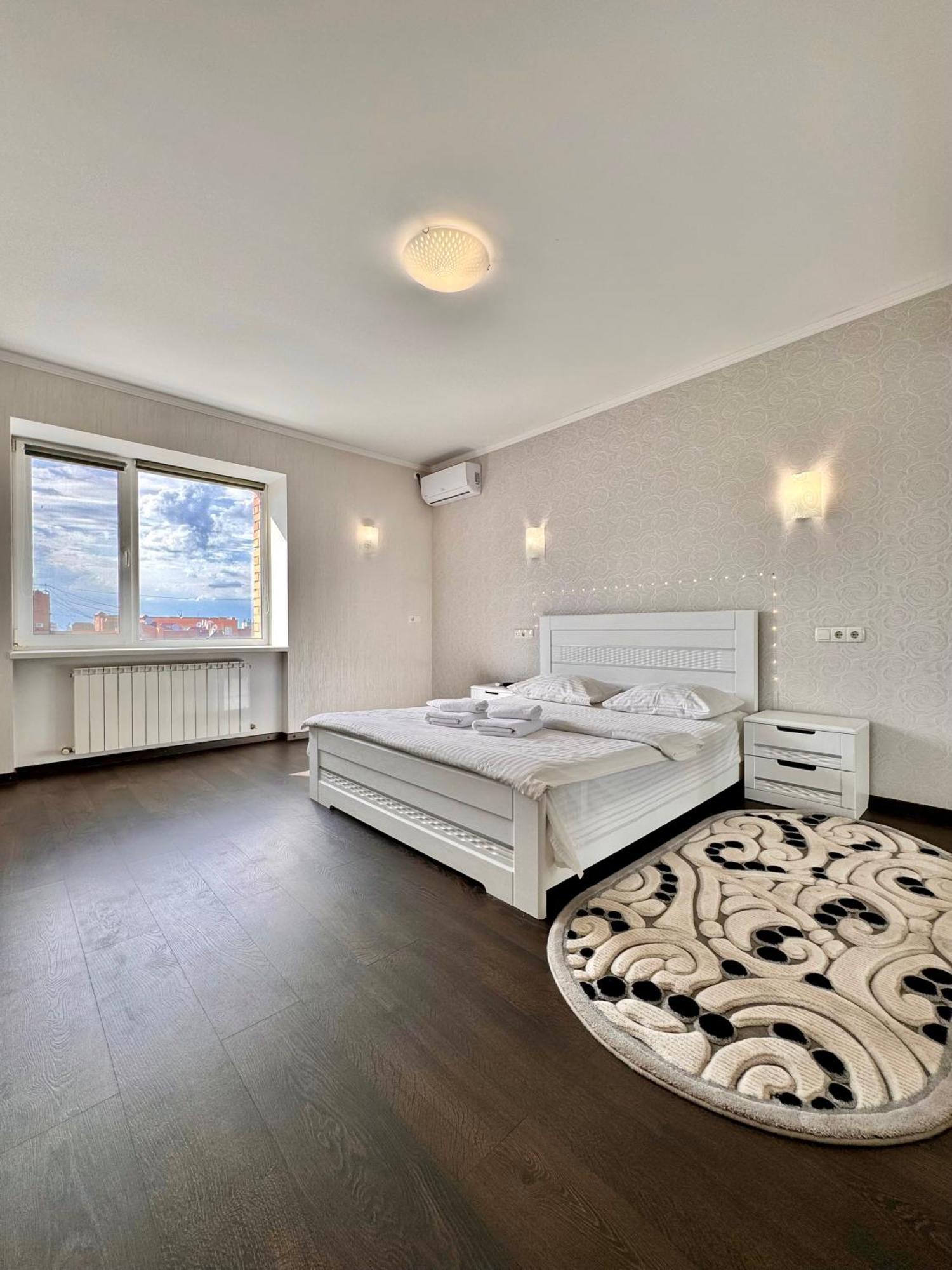 Apartpoltava Світлі Просторі Апартаменти 80М2 , 2-Окремі Кімнати, Новобудова Центр Чек Банківський Exterior foto